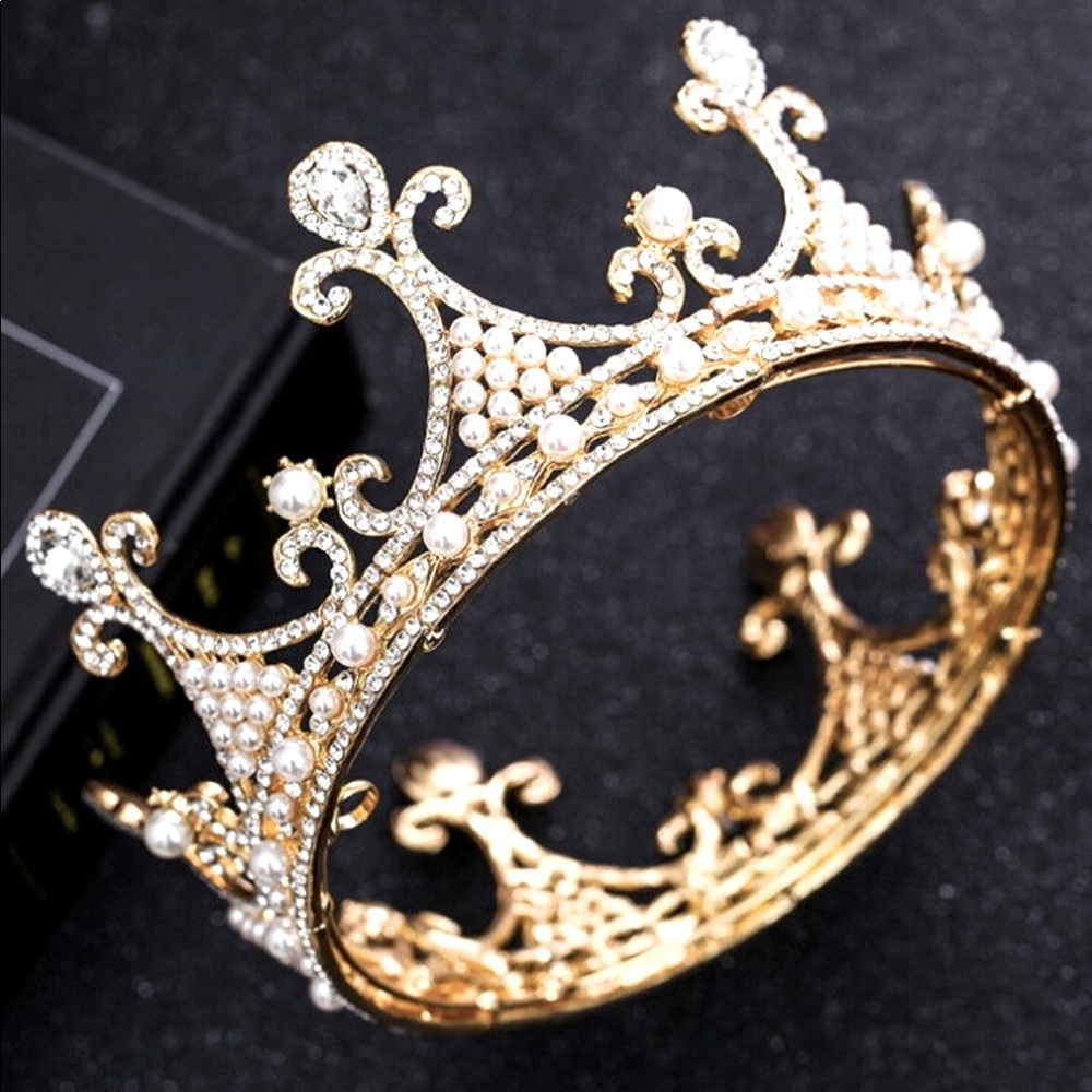 👑 Parisian Fleur de Lis Crystal & Pearl Crown